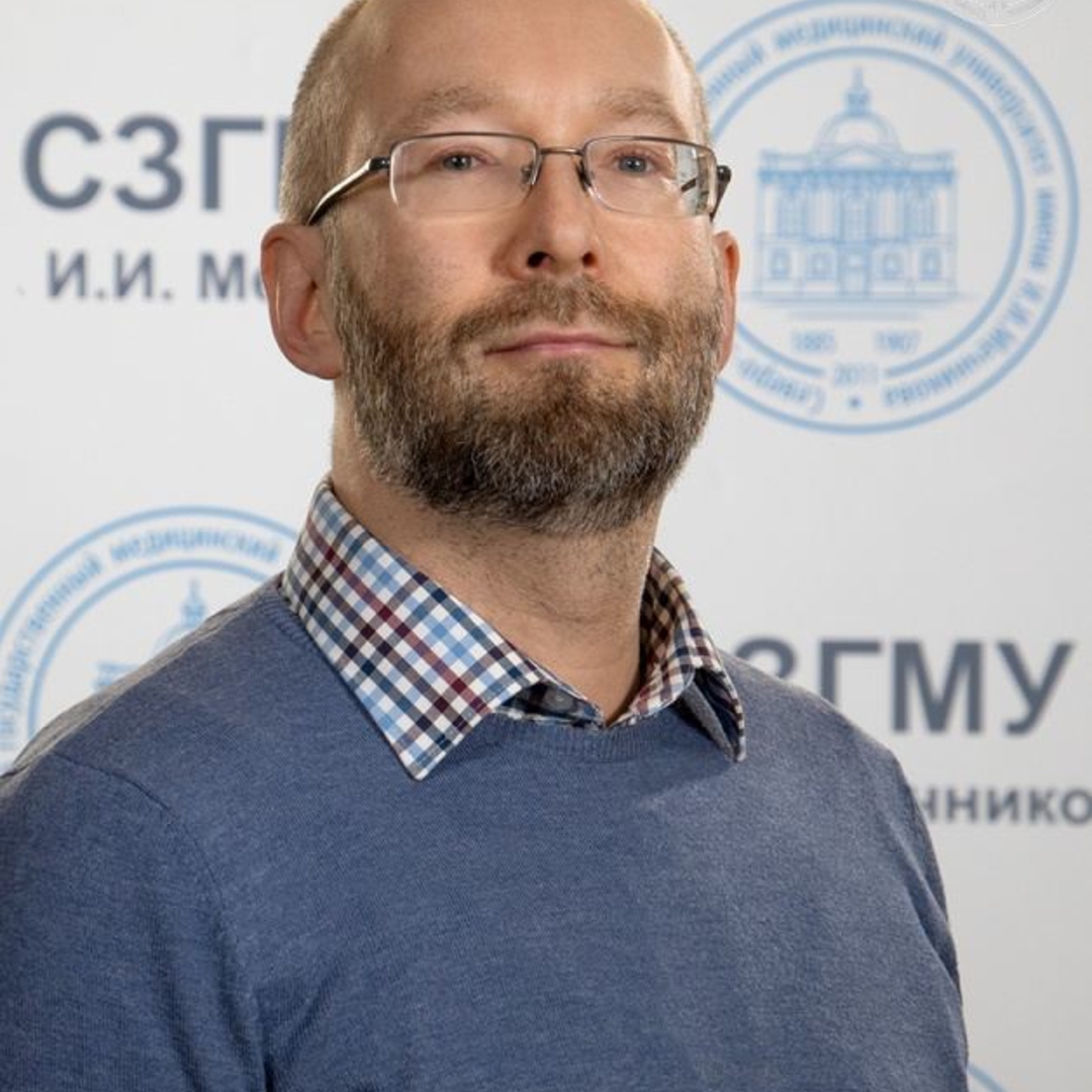 Жатақханадағы орыс студенттері арасындағы ыстық топтық секс