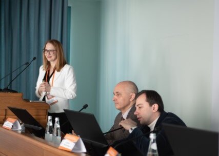 Научно-практическая конференция, посвященная СХТБ, «Тазовый перекресток мнений и решений», Белгород