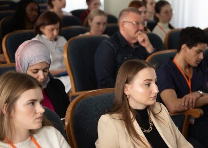 Научно-практическая конференция, посвященная СХТБ, «Тазовый перекресток мнений и решений», Белгород